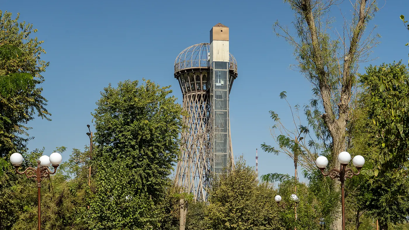 Buxorodagi Shuxov minorasi