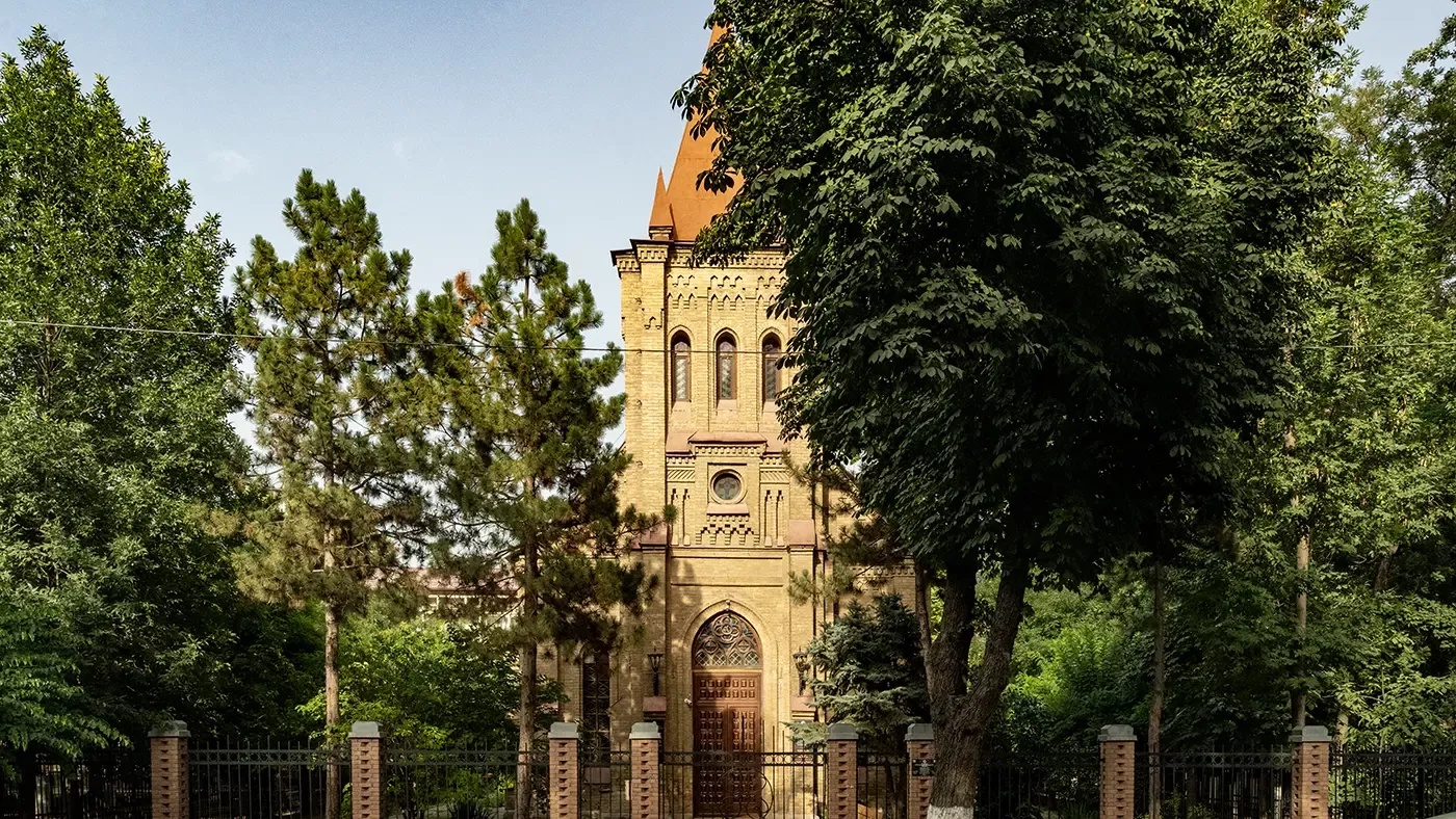 Лютеранская кирха в Ташкенте